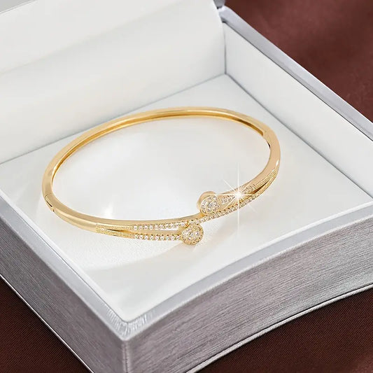 Celestia Women’s Round Ball Design Bracelet